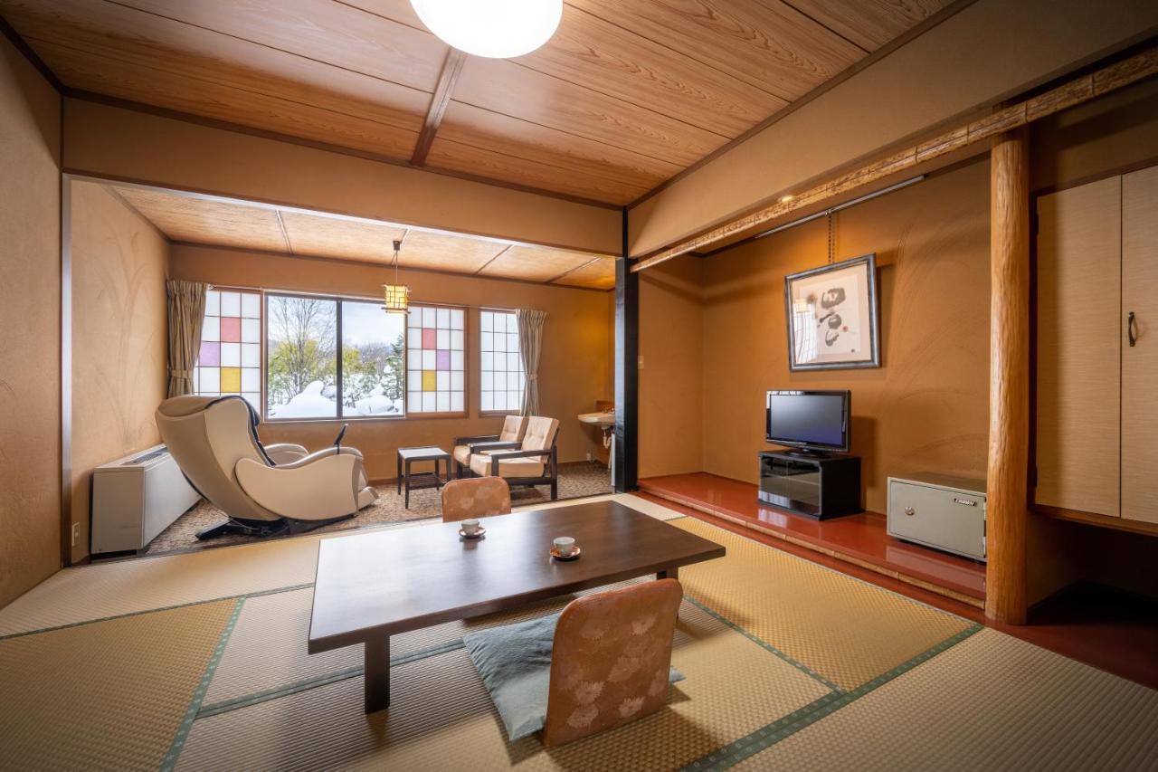 Onogawa Onsen Kajikaso Hotel Йонезава Екстериор снимка