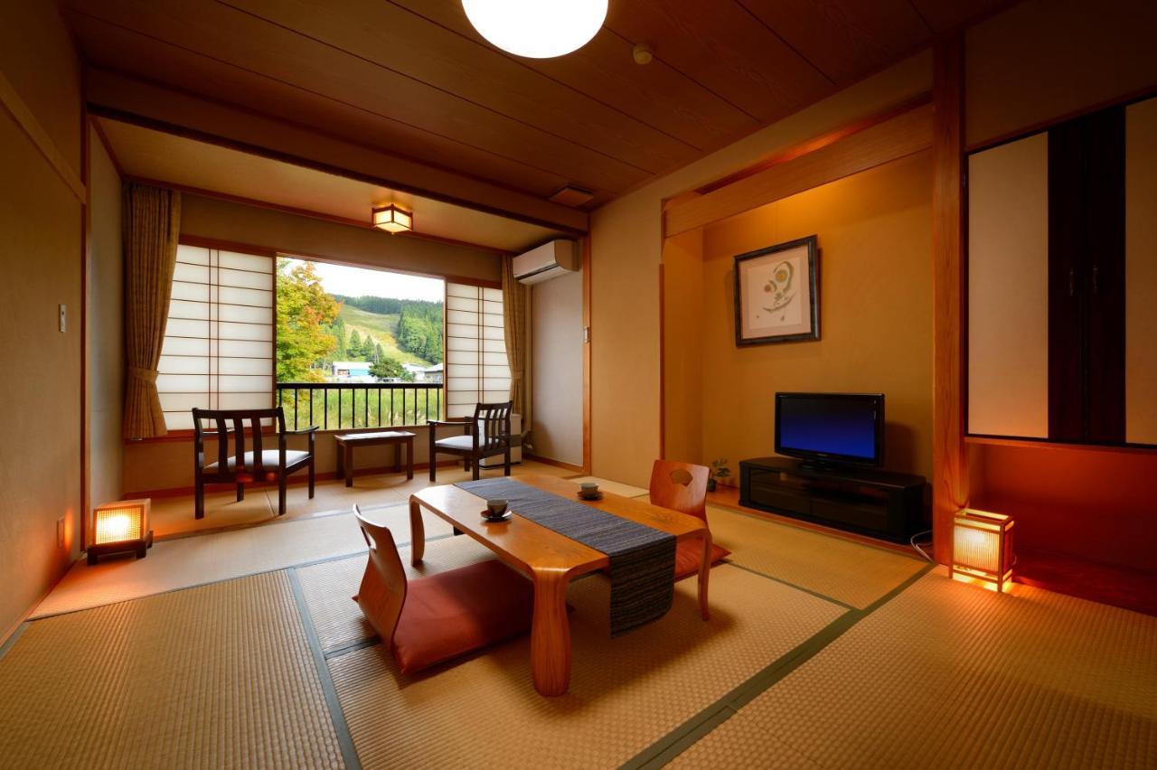 Onogawa Onsen Kajikaso Hotel Йонезава Екстериор снимка